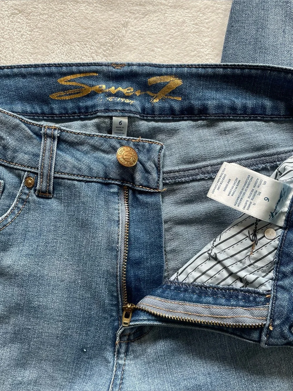 Seven7 Jeans Ankle Cropped Denim Jeans size 6 - Picture 4 of 12